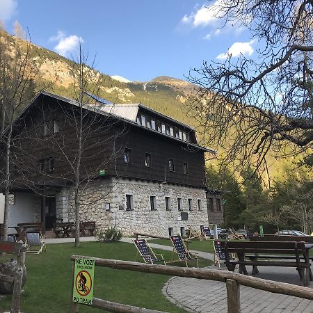 Valvasorjev Dom Hotel Zirovnica Zewnętrze zdjęcie